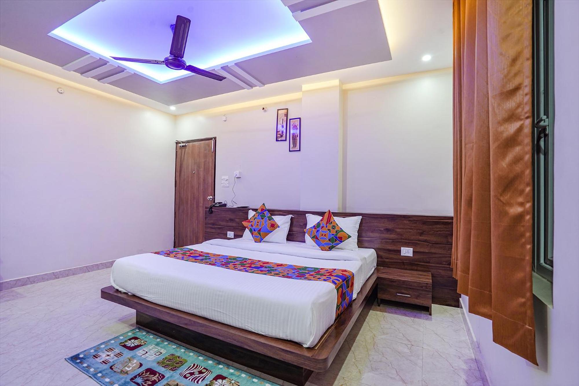 Fabhotel Nandini Grand Kakarmatha ภายนอก รูปภาพ