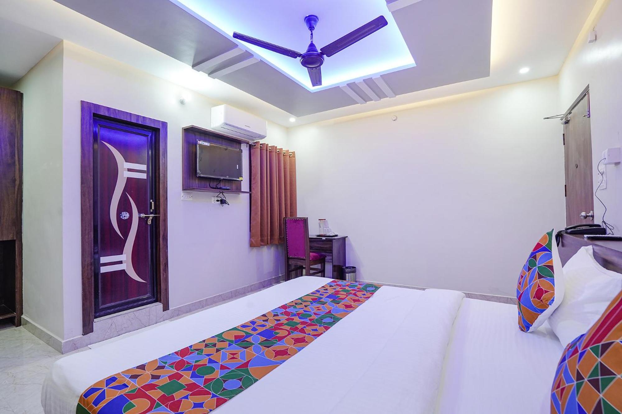 Fabhotel Nandini Grand Kakarmatha ภายนอก รูปภาพ